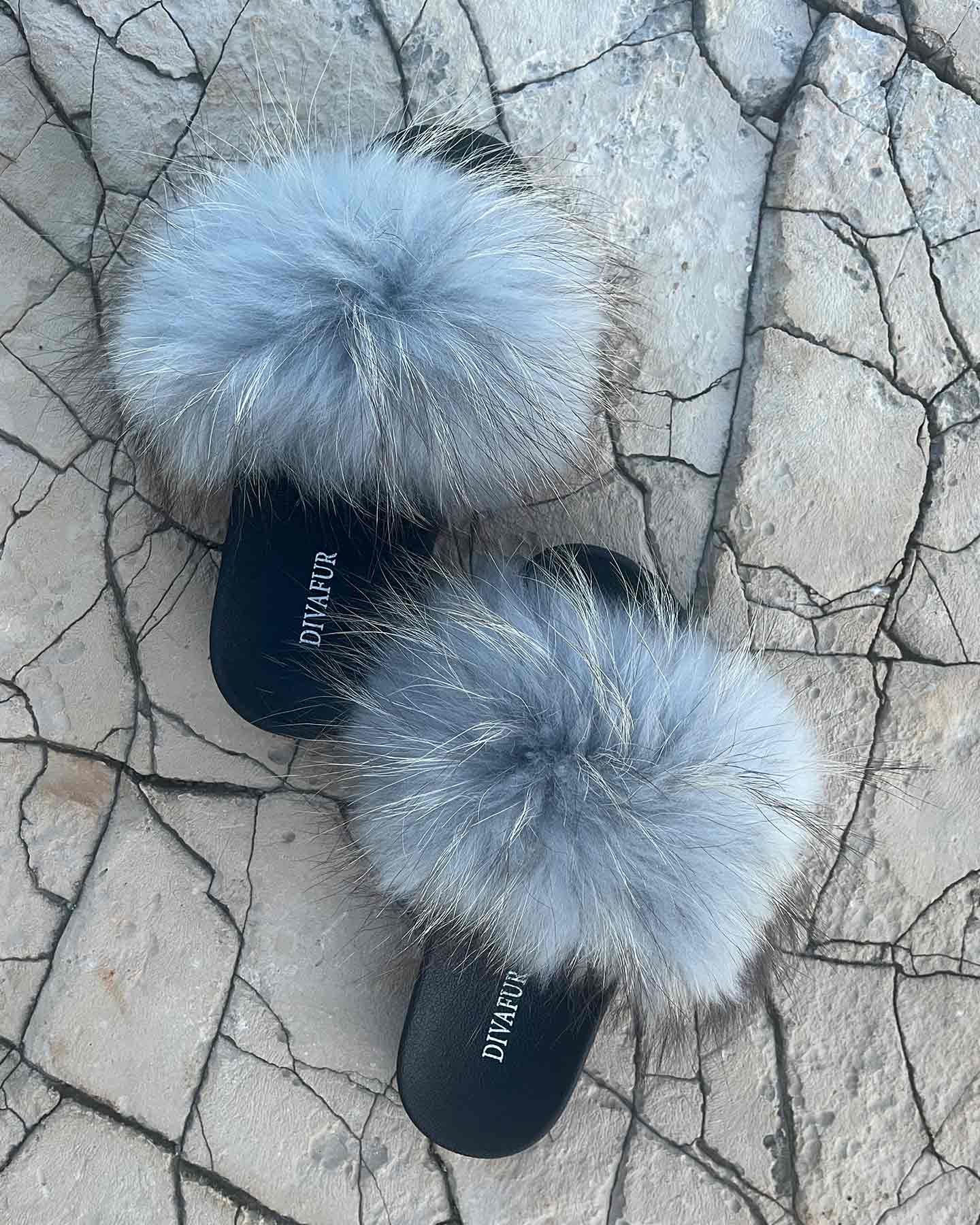 Szőrös papucsok - Skyline