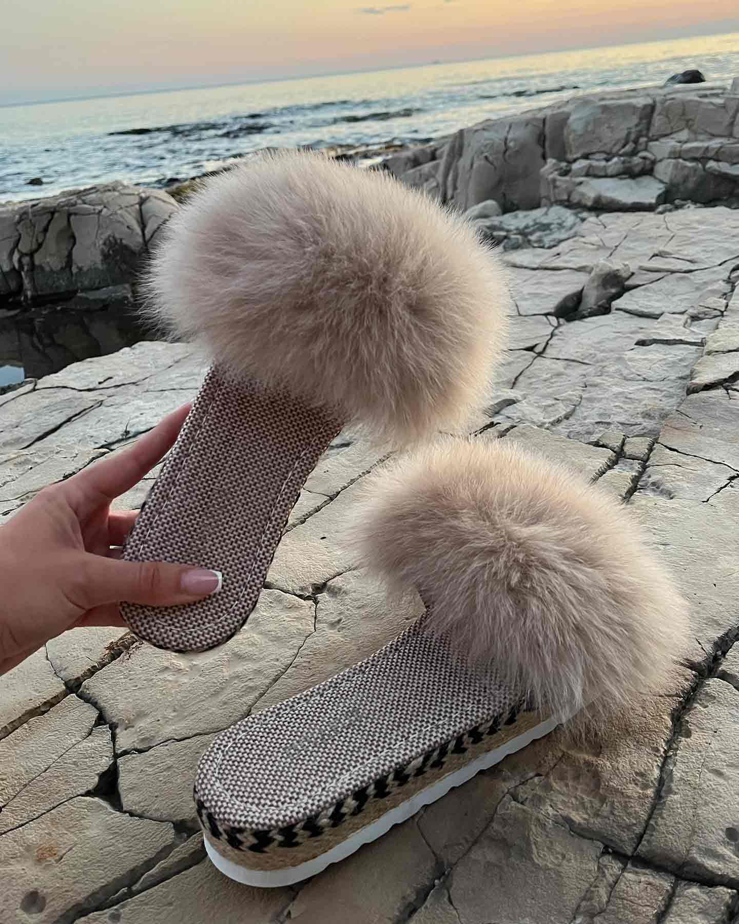 Kötött szőrös papucs – Latina