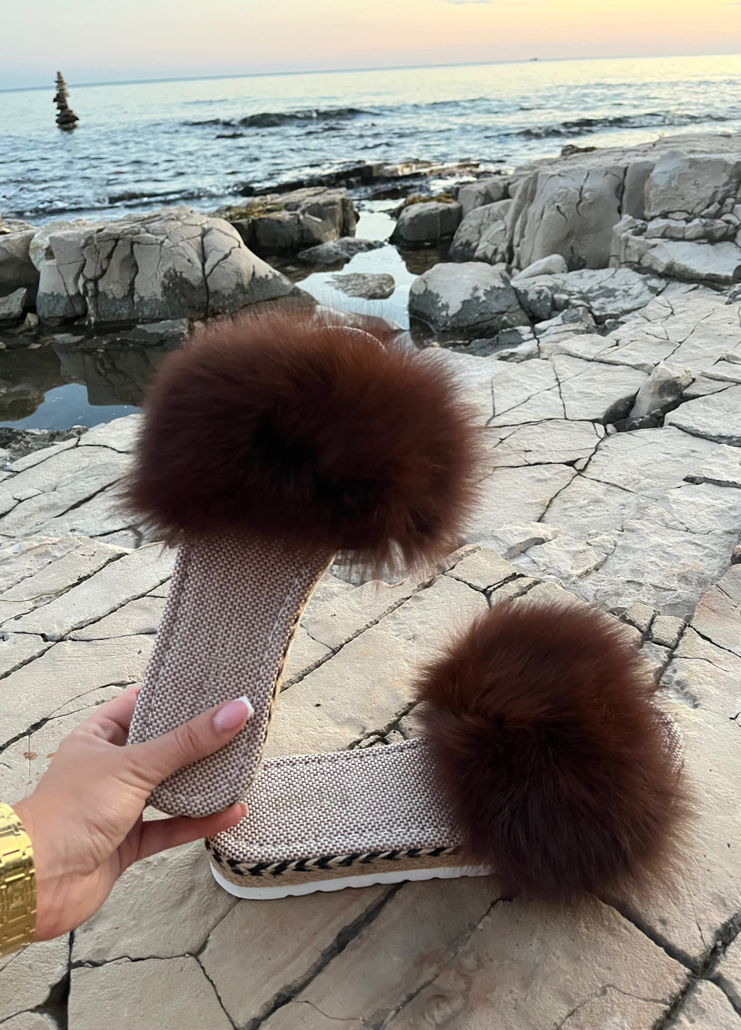 Kötött papucs szőrmével – Browny